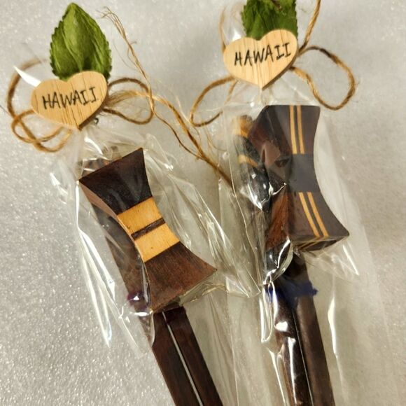Pair of Wooden Chopsticks with Stand Hawaii Wedding Gift Foodie Sushi Asian Rice - Picture 1 of 5